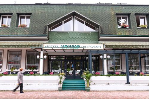 摩納哥酒店 (Hotel Monaco) in 奧斯拉瓦河畔納梅什季 摩納哥酒店 (Hotel Monaco) in 奧斯拉瓦河畔納梅什季