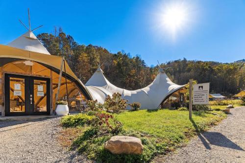 ทัศนียภาพภายนอกโรงแรม, Under Canvas Great Smoky Mountains in ชานเมืองพีเจี้ยน ฟอร์จ ทัศนียภาพภายนอกโรงแรม, Under Canvas Great Smoky Mountains in ชานเมืองพีเจี้ยน ฟอร์จ
