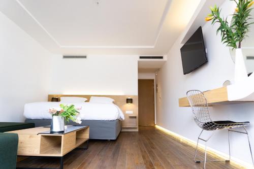 City Loft Hotel in พาทรา City Loft Hotel in พาทรา