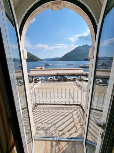 Balkon/teras, Palace Jelena Rooms in Perast Balkon/teras, Palace Jelena Rooms in Perast