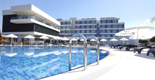 Exterior view, TEZMADRA HOTEL in Burhaniye Exterior view, TEZMADRA HOTEL in Burhaniye