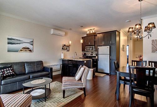 Le Champlain Condo-Hôtel (Le Champlain Condo-Hotel) in Bromont (QC) Le Champlain Condo-Hôtel (Le Champlain Condo-Hotel) in Bromont (QC)