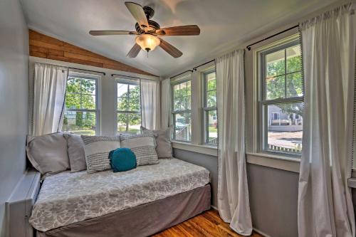 Common Fence Point Cottage with Ocean Views! in Portsmouth (RI) Common Fence Point Cottage with Ocean Views! in Portsmouth (RI)