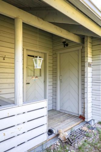 Entrance, Syote Luppomaja in Syote Entrance, Syote Luppomaja in Syote