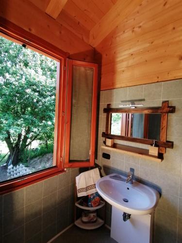 Bagno, Agriturismo bio Apipoli in Montano Lucino Bagno, Agriturismo bio Apipoli in Montano Lucino
