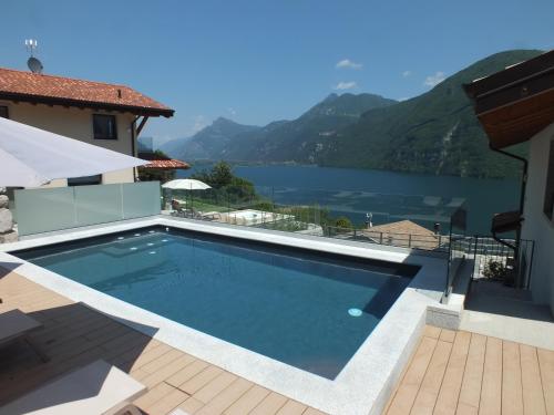 Piscina, Rocca d'Anfo B&B-Apartments Lake View in Anfo Piscina, Rocca d'Anfo B&B-Apartments Lake View in Anfo