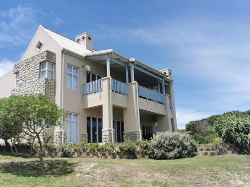 Exterior view, A WAVE FROM IT ALL in Oyster Bay Exterior view, A WAVE FROM IT ALL in Oyster Bay