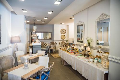 Food and beverages, Aqua Mare Hotel in Chalkidiki Food and beverages, Aqua Mare Hotel in Chalkidiki