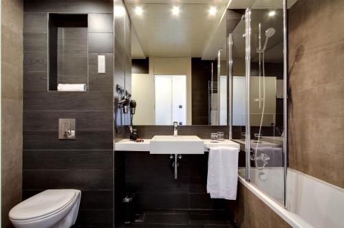 This photo about Rafaelhoteles Forum Alcala shared on HyHotel.com