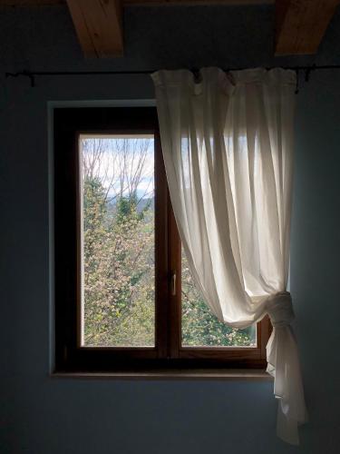 View, Casa Djenga: rock 'n rooms in Genga View, Casa Djenga: rock 'n rooms in Genga