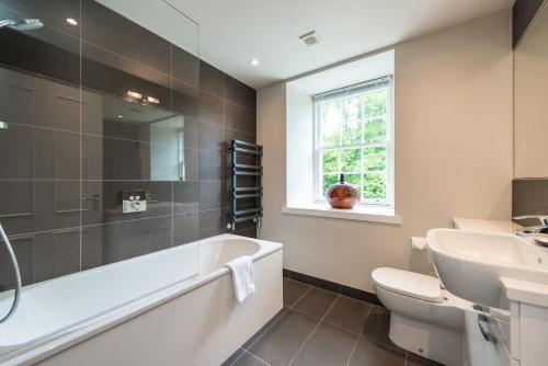 Facilities, Charming 3 Bed Village Green Cottage East Lothian in Gifford Facilities, Charming 3 Bed Village Green Cottage East Lothian in Gifford