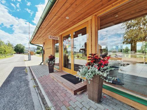 Lobby, Vanamoisa Caravan Park in Jälgimäe Lobby, Vanamoisa Caravan Park in Jälgimäe
