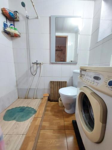 Shower, Апартаменты Solnechnay in Krasnyy Sulin Shower, Апартаменты Solnechnay in Krasnyy Sulin