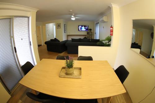 Faciliteiten, Sleepy Hill Motor Inn in Raymond Terrace Faciliteiten, Sleepy Hill Motor Inn in Raymond Terrace