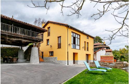 Casa Hortensia in Salas Casa Hortensia in Salas