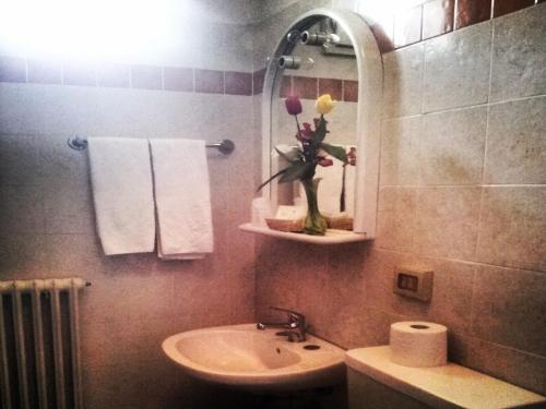 This photo about Hotel Nuova Italia shared on HyHotel.com