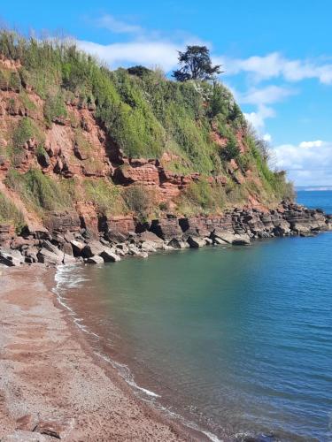 Strand, Oystercatcher number 6 , 2 bedrooms maidencombe village in Maidencombe Strand, Oystercatcher number 6 , 2 bedrooms maidencombe village in Maidencombe