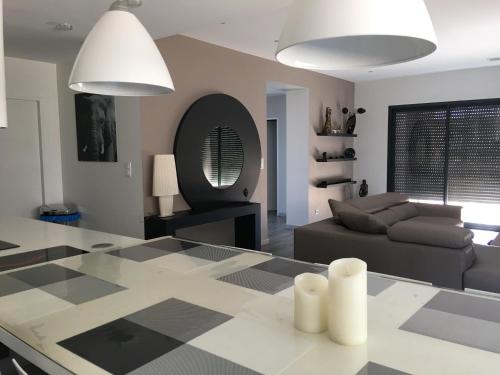 Blue Diamond Room in Salles-d'Aude Blue Diamond Room in Salles-d'Aude