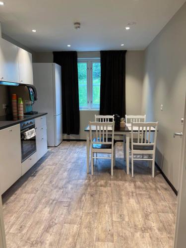 Sandnessjøen Overnatting in ซานเนสโยน Sandnessjøen Overnatting in ซานเนสโยน