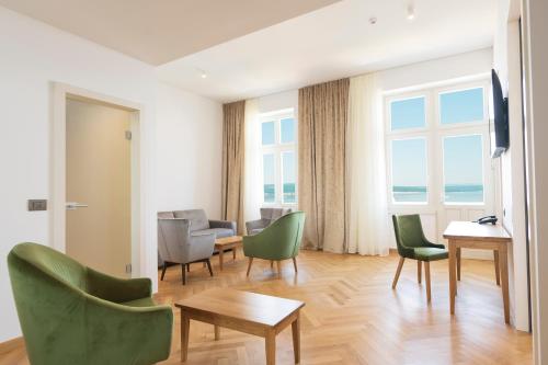 Hotel Miramare in Crikvenica Hotel Miramare in Crikvenica