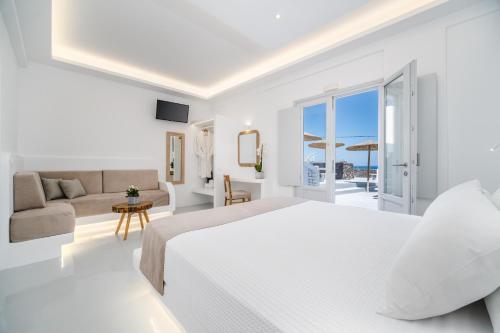 Serenità Luxury Suites in أكروتيري Serenità Luxury Suites in أكروتيري