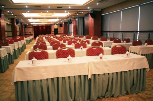 Business center, Rui Cheng Hotel in Haidian District Business center, Rui Cheng Hotel in Haidian District