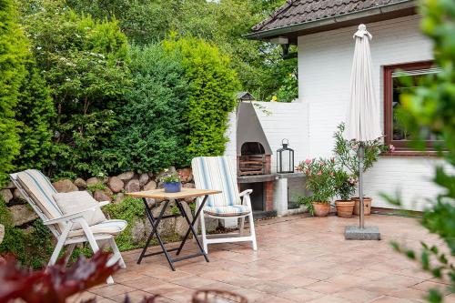 Balkon/terasa, Großzugige Komfort-Ferienwohnung mit Sonnenterrasse und Garten in der Luneburger Heide in Hanstedt Balkon/terasa, Großzugige Komfort-Ferienwohnung mit Sonnenterrasse und Garten in der Luneburger Heide in Hanstedt