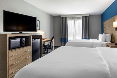 Facilities, Comfort Inn & Suites Mansfield in Mansfield Facilities, Comfort Inn & Suites Mansfield in Mansfield