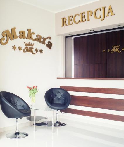 Instalaciones, Makara in Dabrowka Mala Instalaciones, Makara in Dabrowka Mala