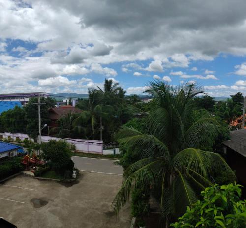 Maesot Siri Hotel in Tak Maesot Siri Hotel in Tak