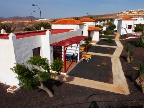 Entrance, Bungalows Castillo Beach in Fuerteventura Entrance, Bungalows Castillo Beach in Fuerteventura