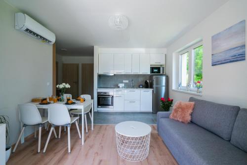 Captain’s Home Kenese Apartman in บาลาตันเคเนสเซ่ Captain’s Home Kenese Apartman in บาลาตันเคเนสเซ่