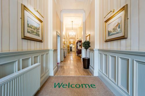Lobi, Best Western Limpley Stoke Hotel in Midford Lobi, Best Western Limpley Stoke Hotel in Midford