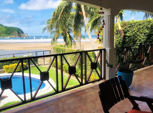 Varanda/terraço, HC Liri Hotel in San Juan Del Sur Varanda/terraço, HC Liri Hotel in San Juan Del Sur