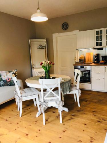 Ferienwohnung A im Ferienhaus Antika in Ratzeburg Ferienwohnung A im Ferienhaus Antika in Ratzeburg