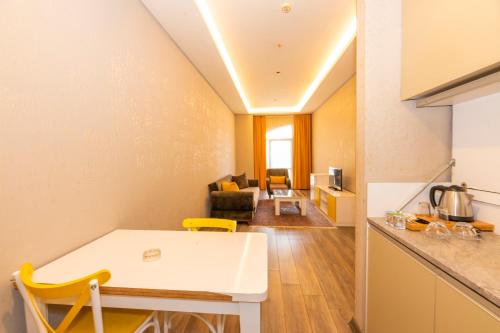Kitchen, Agora Suites in Avcilar Kitchen, Agora Suites in Avcilar