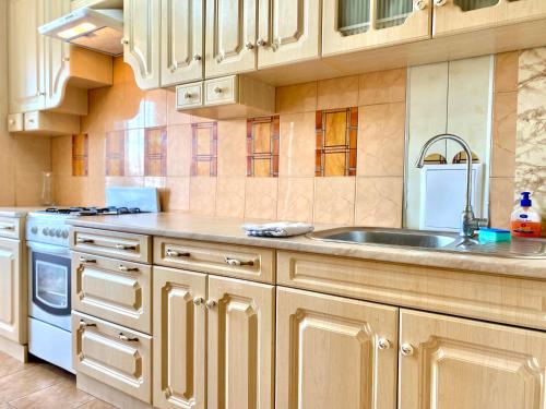 Konyha, ApartPoltava ЕЛЕГАНТНА квартира в новобудові,біля КАШТАНОВОЇ АЛЕЇ, центр міста, звітна документація (ApartPoltava ЕЛЕГАНТНА квартира в новобудові,біля КАШТАНОВОІ АЛЕІ, центр міста, звітна документація) in Poltava Konyha, ApartPoltava ЕЛЕГАНТНА квартира в новобудові,біля КАШТАНОВОЇ АЛЕЇ, центр міста, звітна документація (ApartPoltava ЕЛЕГАНТНА квартира в новобудові,біля КАШТАНОВОІ АЛЕІ, центр міста, звітна документація) in Poltava