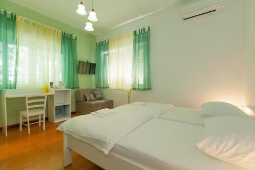 Accommodation Jarula Hotel