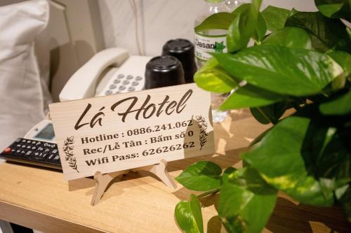 La Hotel Q10 near Hung Vuong Hospital La Hotel Q10 near Hung Vuong Hospital