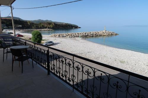 Akrogiali Beach Apartments in Akrogiali Akrogiali Beach Apartments in Akrogiali