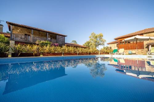 สระว่ายน้ำ, Casas Casal Do Carvalhal - Agroturismo in บาร์เรย์โรส สระว่ายน้ำ, Casas Casal Do Carvalhal - Agroturismo in บาร์เรย์โรส