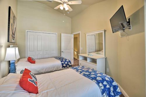Island Escape with Pool Access Golf and Explore! in Merritt Island (FL) Island Escape with Pool Access Golf and Explore! in Merritt Island (FL)