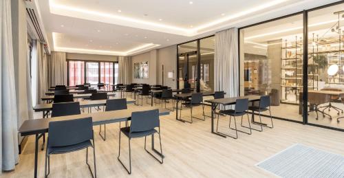 Конференц-зал / бальні зали, Hotel Ilunion San Mames in Білбао Конференц-зал / бальні зали, Hotel Ilunion San Mames in Білбао