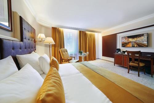 Carlsbad Plaza Medical Spa & Wellness hotel in Karlovy Vary Carlsbad Plaza Medical Spa & Wellness hotel in Karlovy Vary
