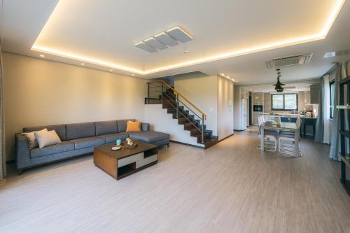 Kylin Villa Resort Jeju near Hallasan Seongpanak Kylin Villa Resort Jeju near Hallasan Seongpanak