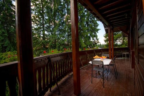 Балкон/тераса, Vila Zorile in Пояна Брашов Балкон/тераса, Vila Zorile in Пояна Брашов
