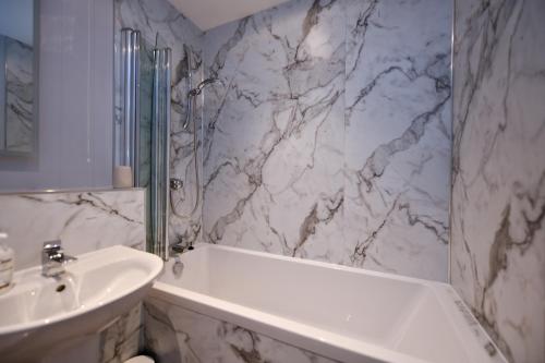 Fürdőszoba, Troon Executive Apartment in Troon Fürdőszoba, Troon Executive Apartment in Troon