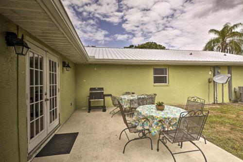 Lake Okeechobee Fishing Retreat with Fire Pit! in Okeechobee (FL) Lake Okeechobee Fishing Retreat with Fire Pit! in Okeechobee (FL)