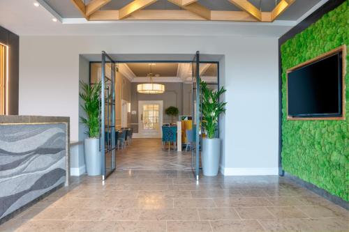 Lobby, Windermere Hydro Hotel in Bowness-on-Windermere Lobby, Windermere Hydro Hotel in Bowness-on-Windermere