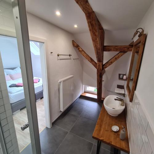 Bathroom, Gastezimmer Treuen - Bed & Breakfast in Treuen Bathroom, Gastezimmer Treuen - Bed & Breakfast in Treuen